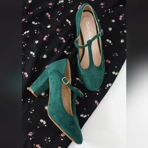 ModCloth Emerald Green Teal Mary Jane T-Strap Block Heels Faux Suede Sz 36 Prep